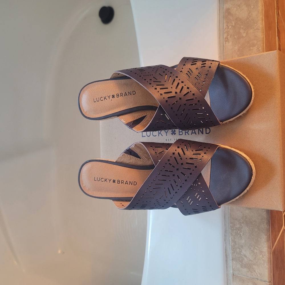 Lucky Brand Dark Navy Blue Sandals with Intricate Woven Design